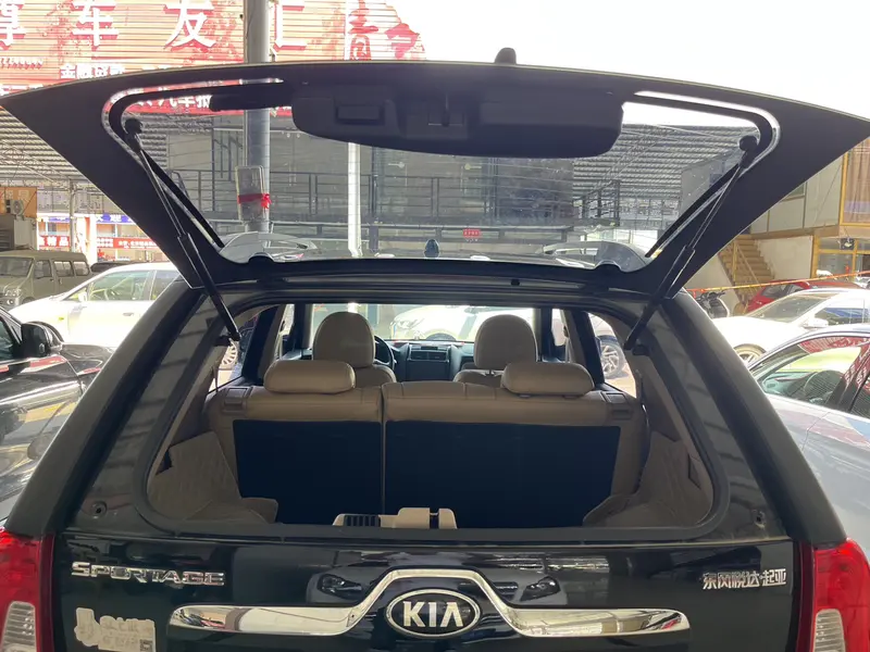 Kia Sportage — фото 9