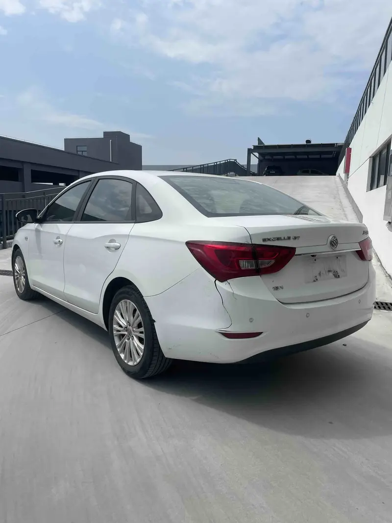Buick Excelle 15N автомат базовая — фото 4
