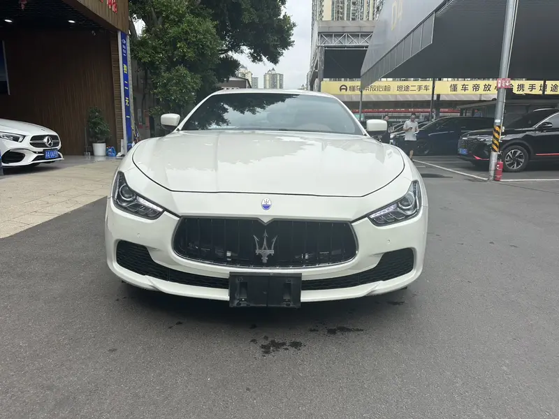 Maserati Ghibli 3.0 T — фото 2