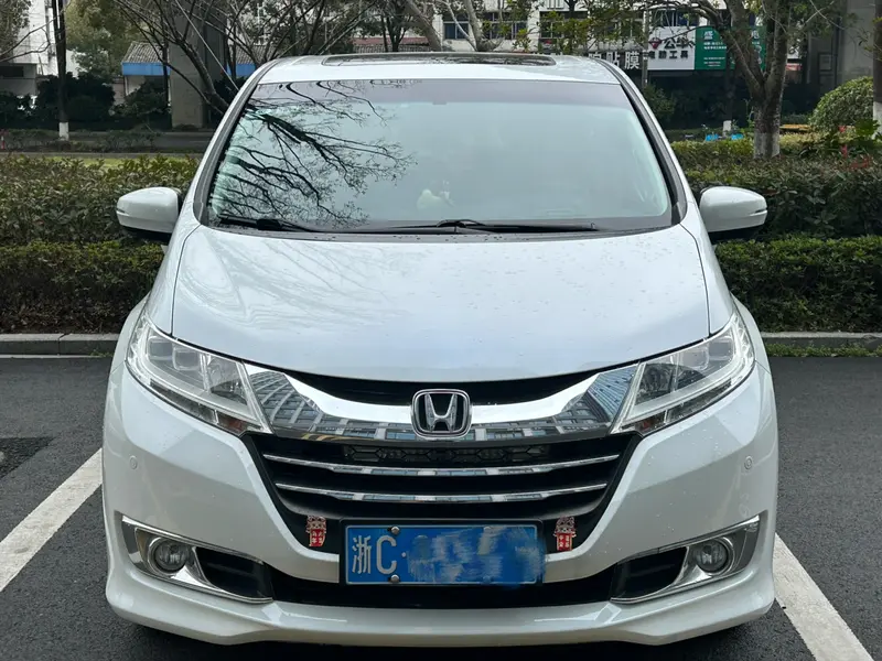 Honda Odyssey — фото 2