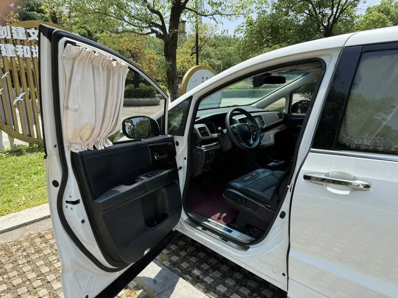 Honda Odyssey — фото 12