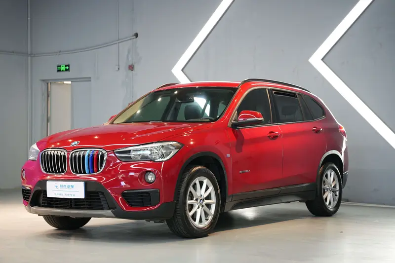 BMW X 1 s Drive 18 Li