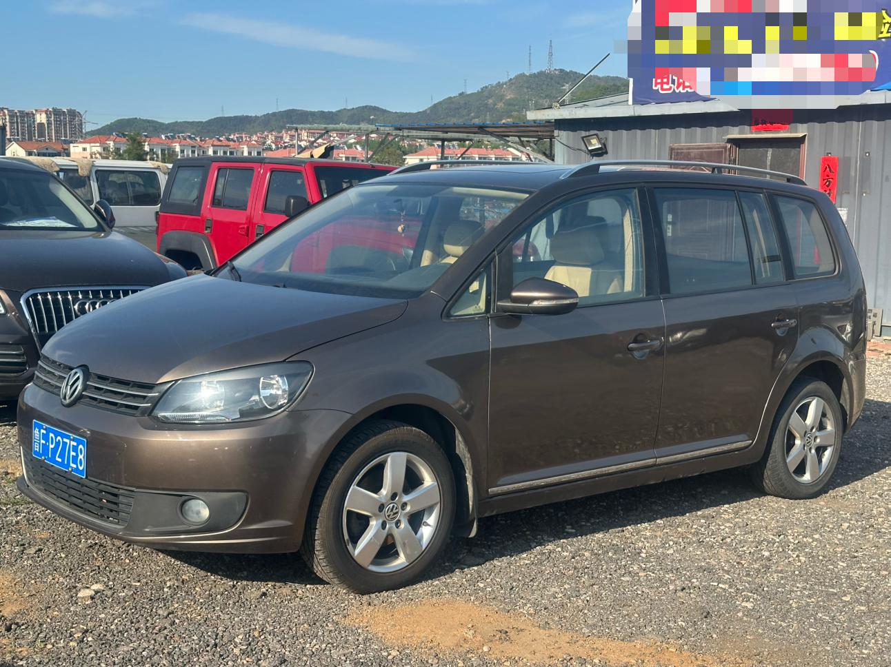 Volkswagen 2011 1.4T AT 5 мест