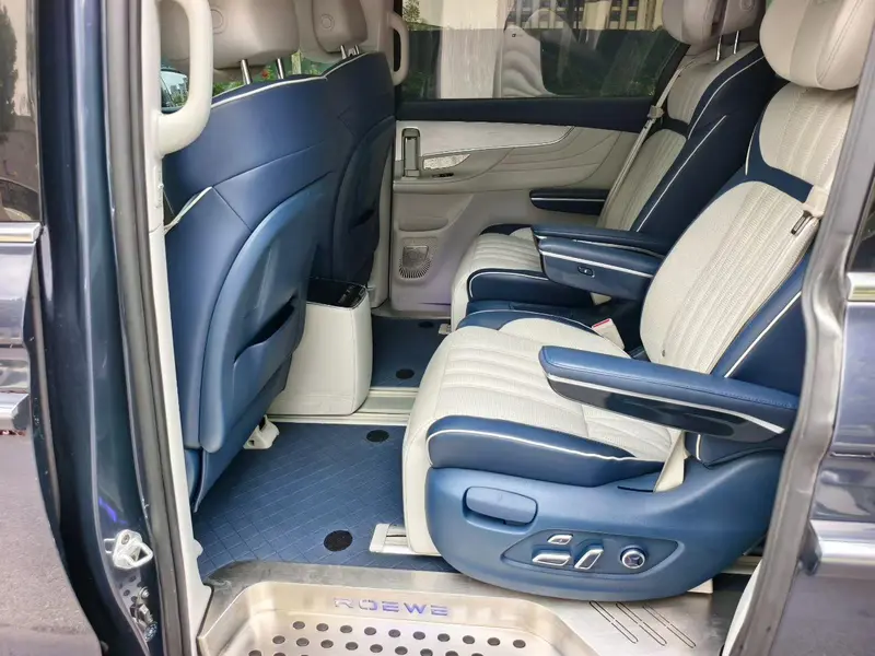 Roewe iMAX8 — фото 7