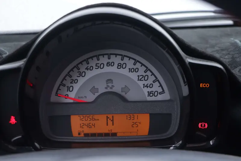 Smart fortwo 1.0 MHD Comfort — фото 7