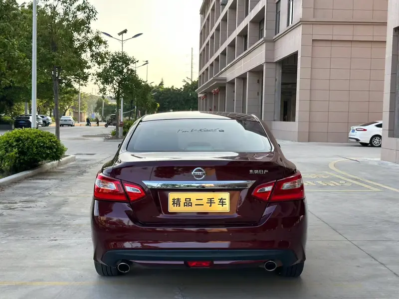 Nissan Teana 2.0L XL — фото 5