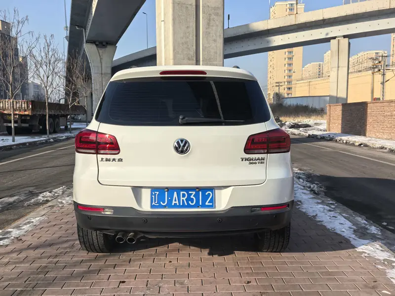 Volkswagen Tiguan — фото 5