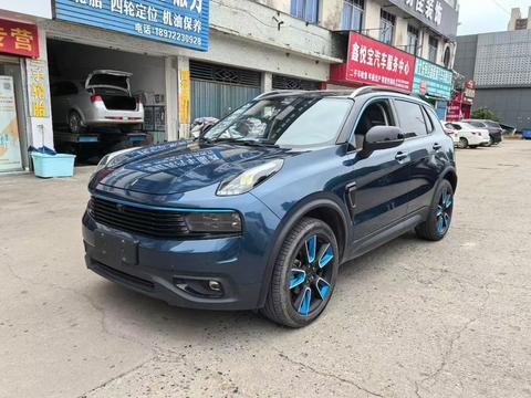 Lynk & Co 01