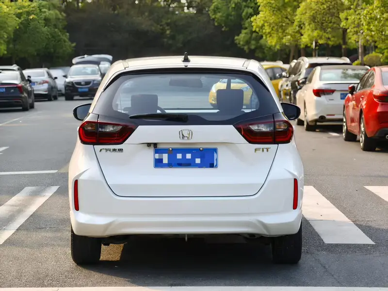 Honda Fit — фото 3