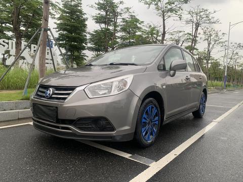 Venucia D50