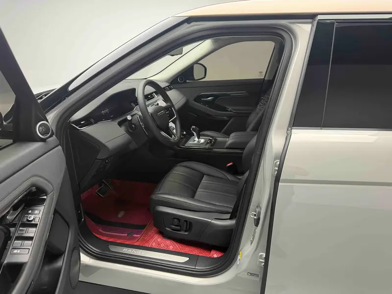 Land Rover Range Rover Evoque — фото 17