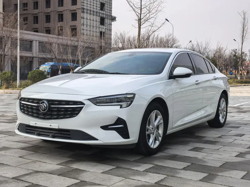 Buick Regal — фото 1