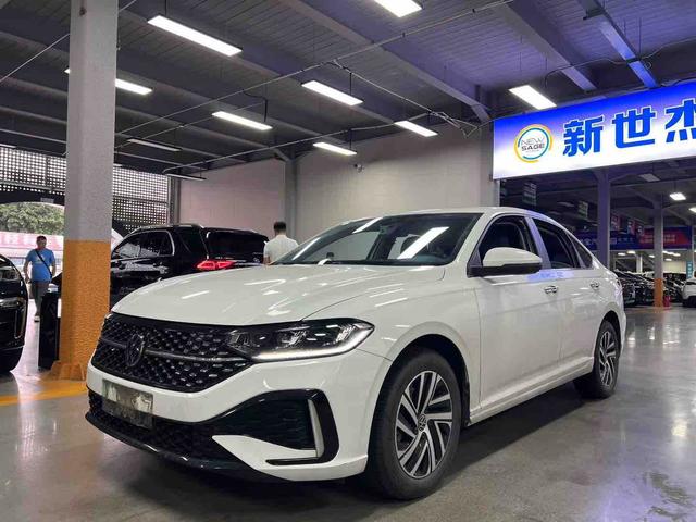Volkswagen Lavida 2024 Белый из Китая, фото 5