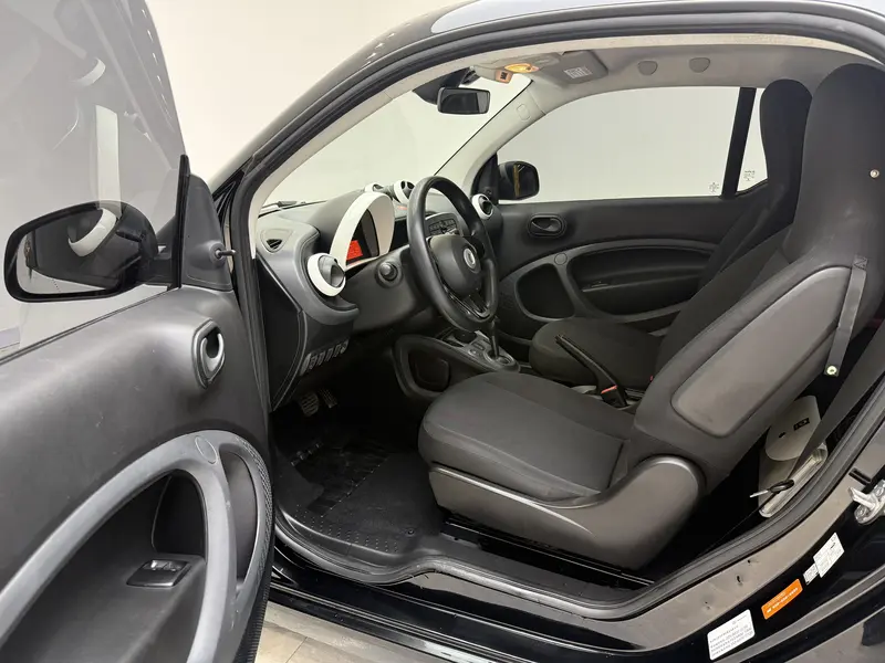 Smart fortwo 1.0 L 52 — фото 17