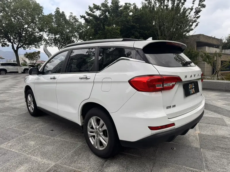 Haval M6 — фото 4