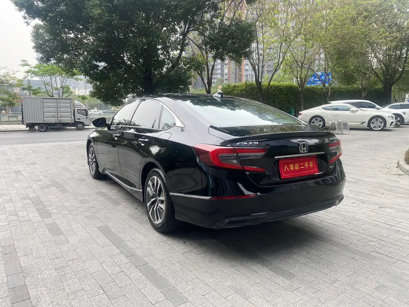 Honda Accord 2.0L — фото 5