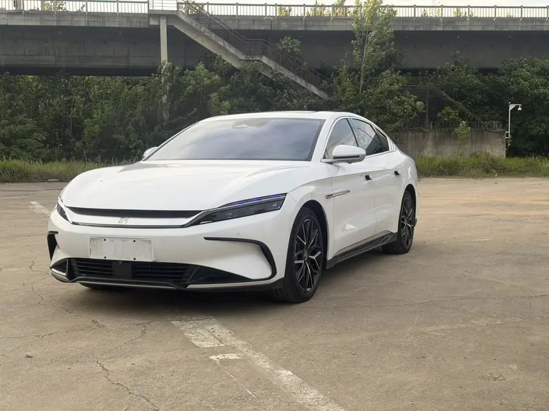 BYD Han EV 610 KM 4 WD