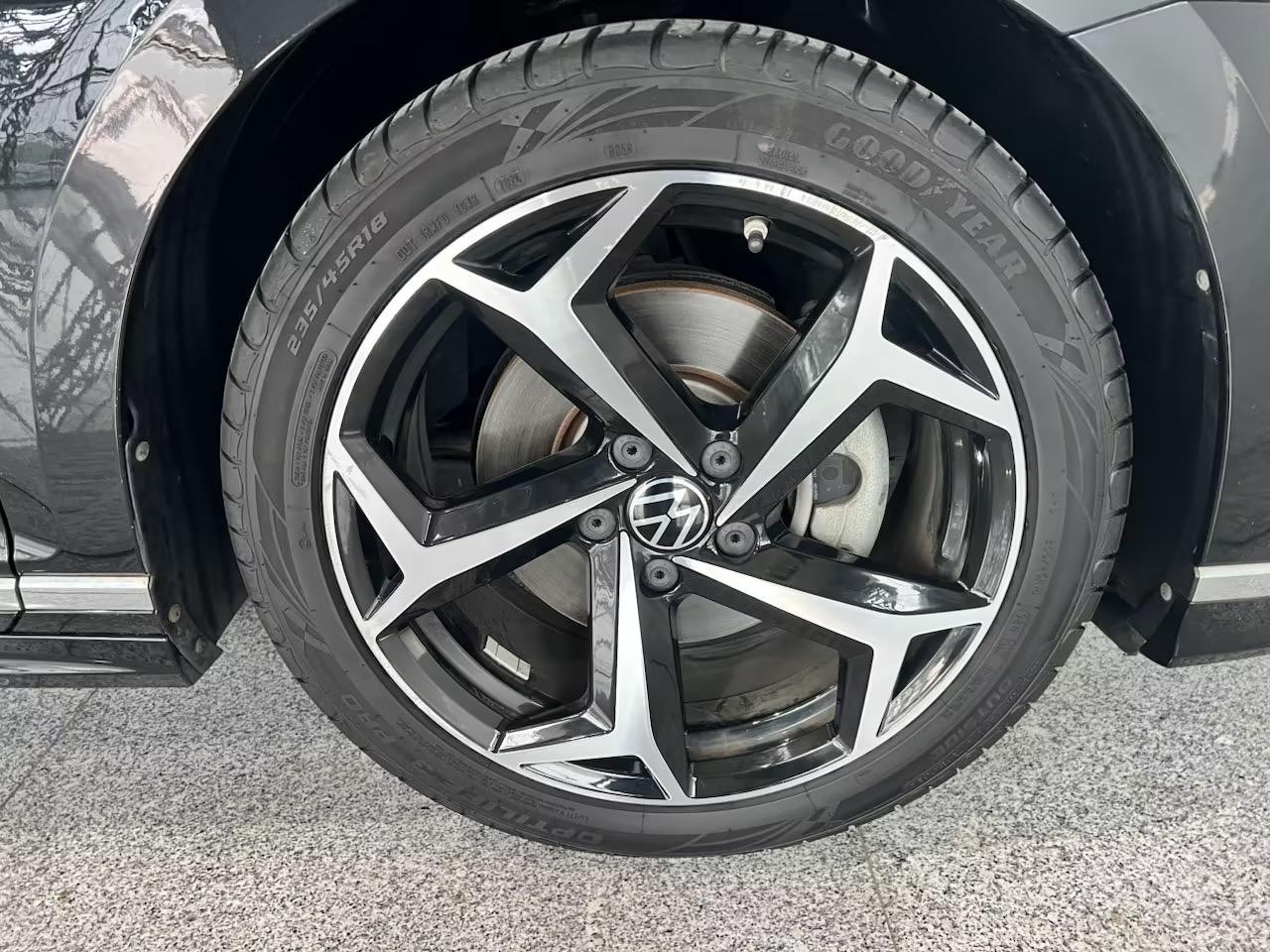 Volkswagen Magotan: фотография 14 из 29