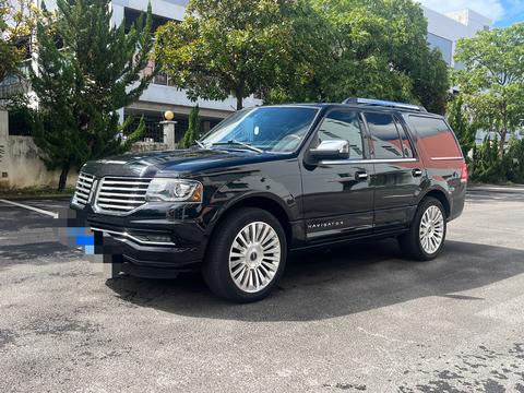 Lincoln Navigator