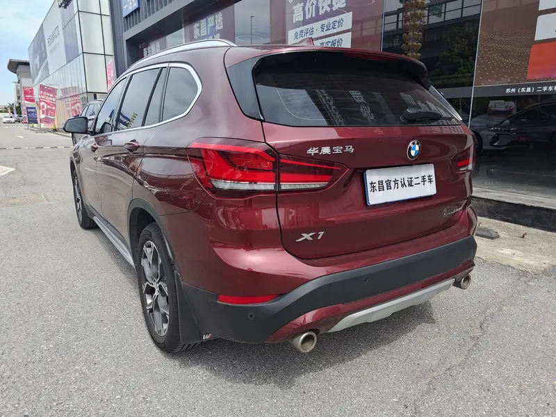 BMW X1 sDrive20Li премиум — фото 4