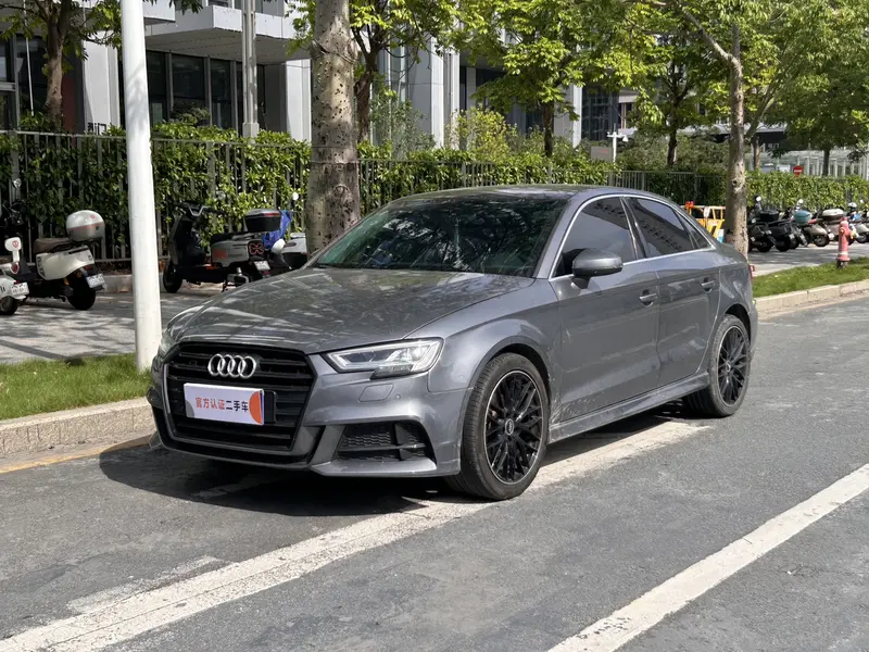 Audi A 3 Limousine 35 TFSI V