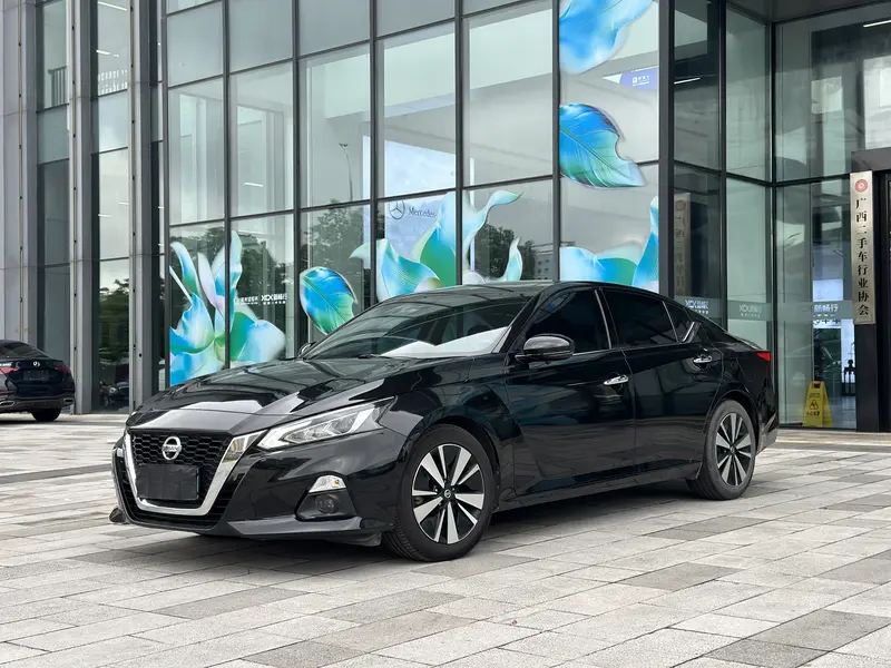 Nissan Teana 2.0 L XL Comfort — фото 1