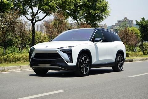 Nio ES8