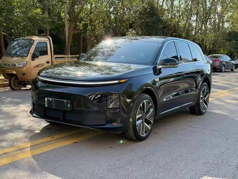 Li Auto L6