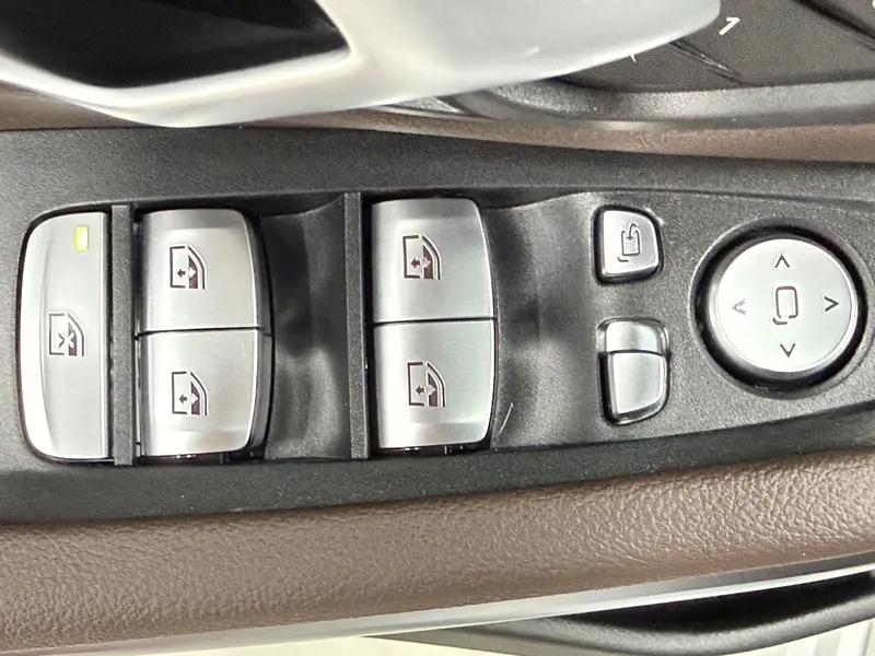 BMW 3 Series — фото 11