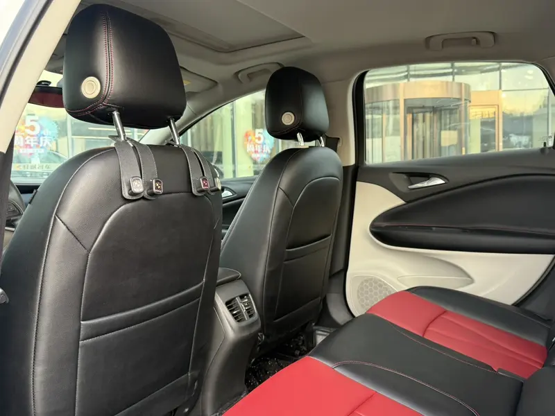 Buick Verano 15T автомат базовая — фото 12