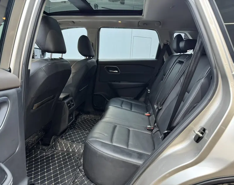 Nissan X-Trail — фото 15