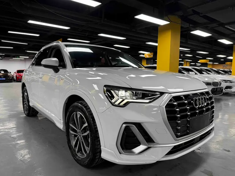 Audi Q3 — фото 3