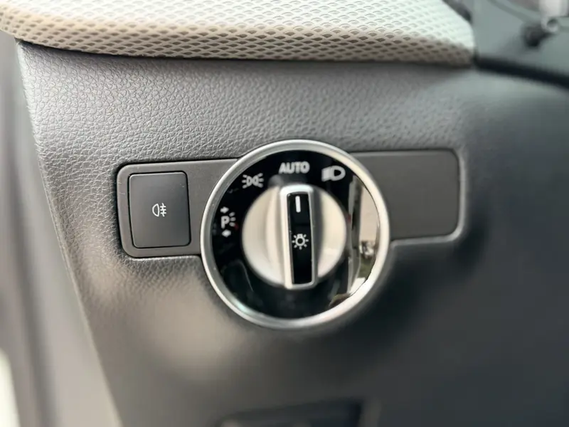 Mercedes-Benz B-Class — фото 13