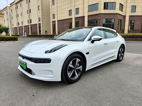 ZEEKR 001