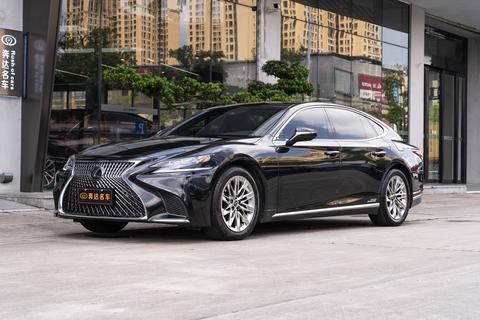 Lexus LS