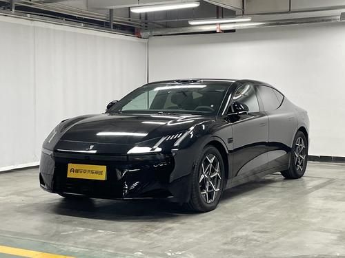 Lynk & Co 10 EM-P