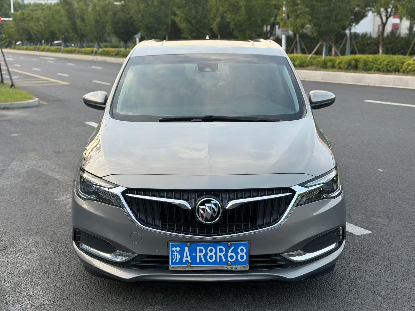 Buick GL6 2018 18T 6 мест Luxury