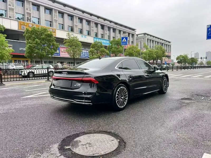 Audi A7L — фото 6