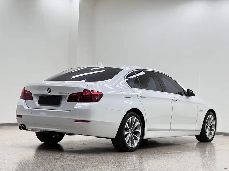 BMW 5 525 Li — фото 7