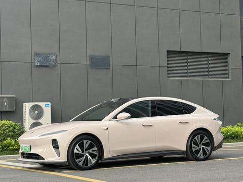 2022 NIO 蔚来 ET5 75 kWh