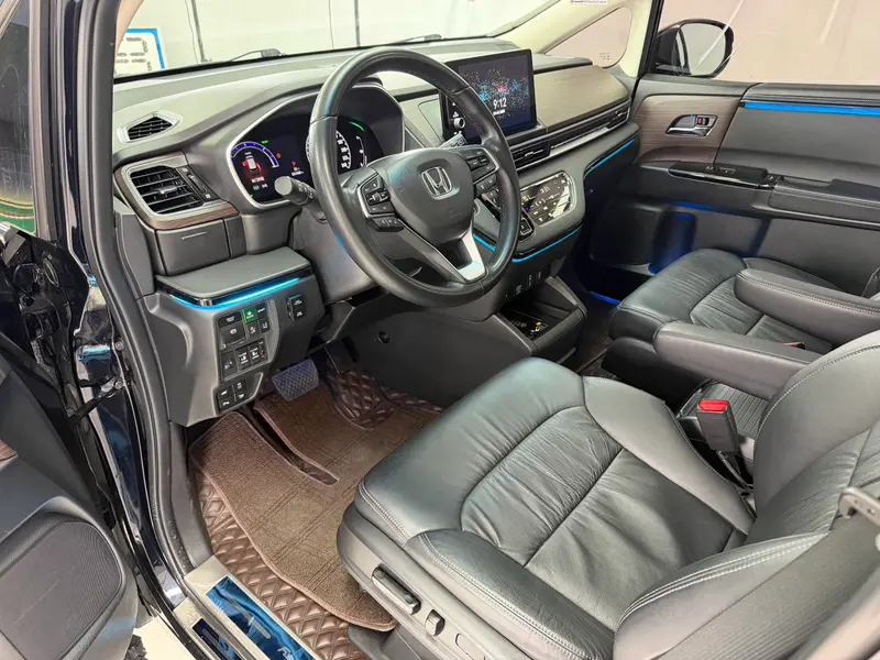 Honda Odyssey 2.0L — фото 10