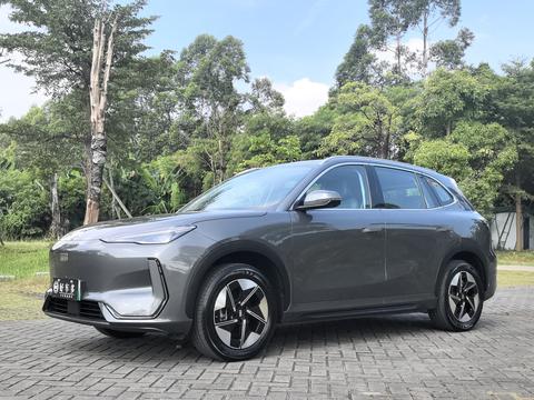 Geely Galaxy E5