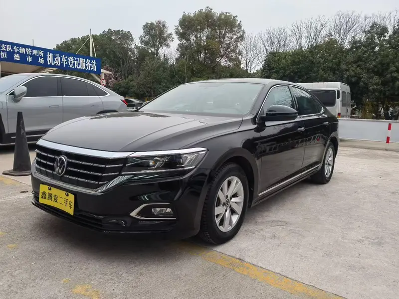 Volkswagen Passat 280 TSI VI