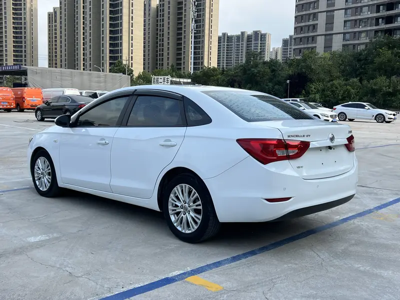 Buick Excelle 15N автомат элит — фото 4