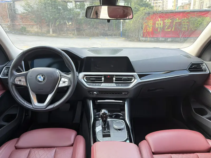BMW 3 Series 320i спортпакет — фото 7