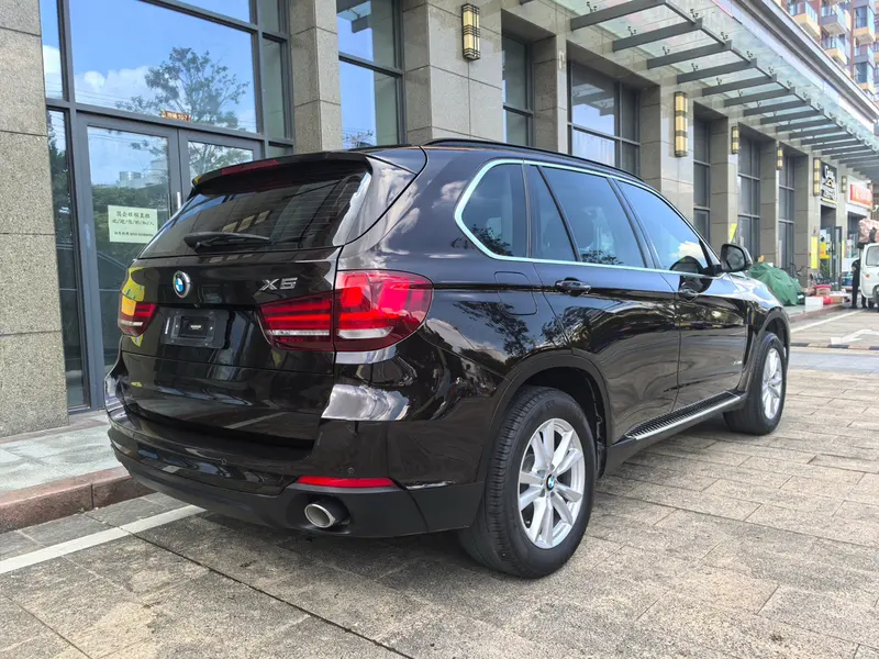 BMW X5 xDrive28i — фото 7
