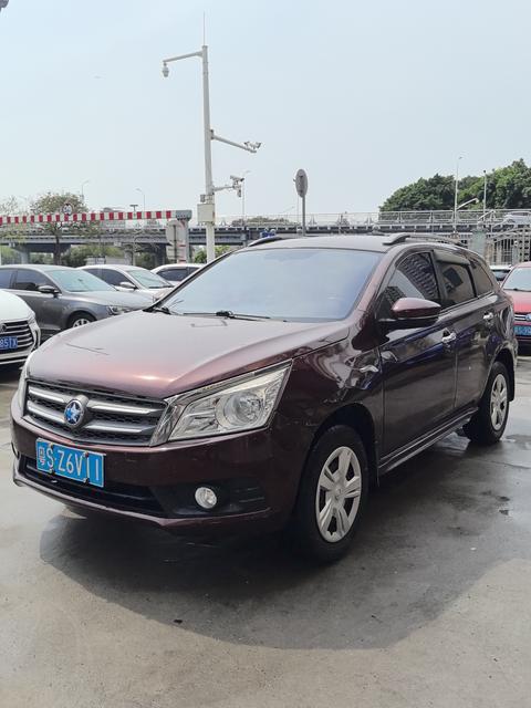 Venucia T70