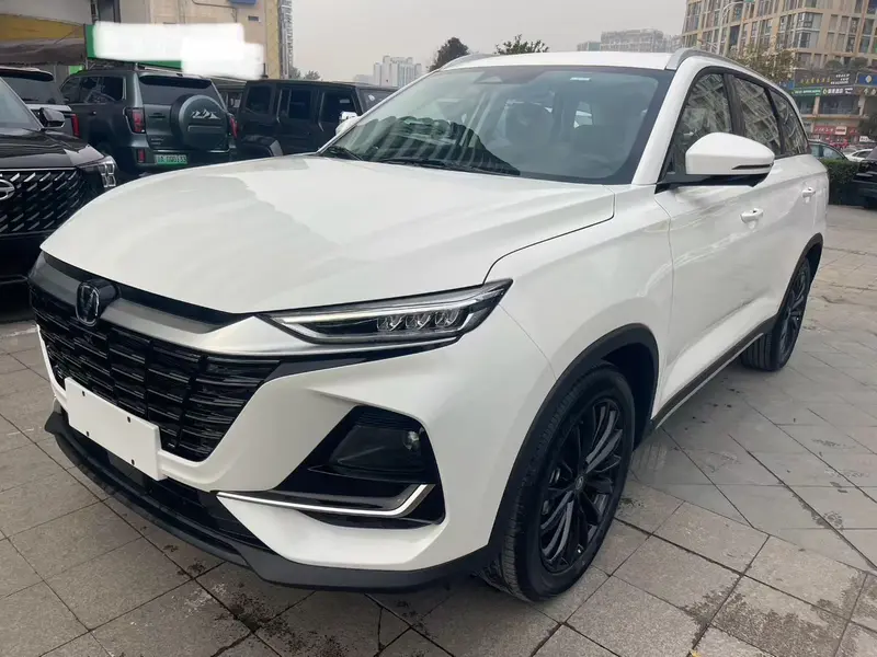 Changan CS75 — фото 1