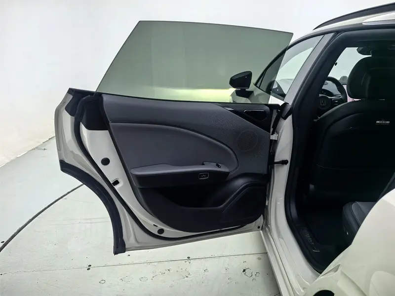 Zeekr 007 GT 4 WD 75k Wh — фото 20