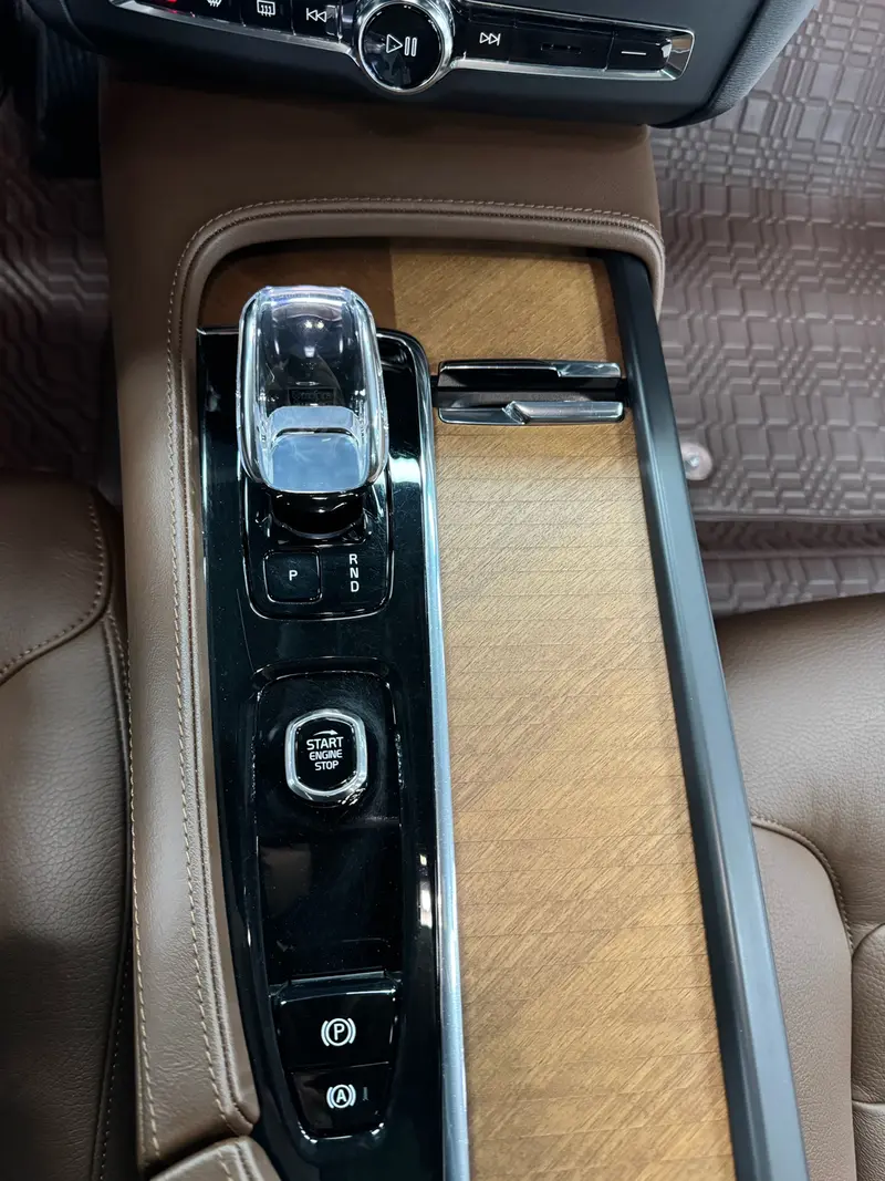 Volvo S90 — фото 12